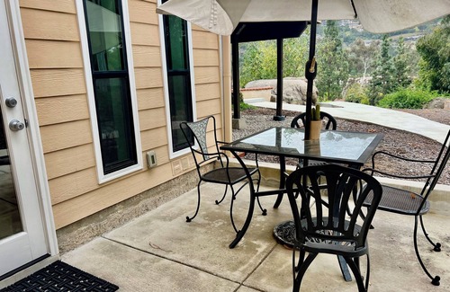 Mount Helix Apartment | Beautiful NEW One Bedroom Studio in San Diego (Mt. Helix)