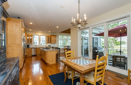 Little Neck Bay House | Beautiful New Seabury Home in Mashpee