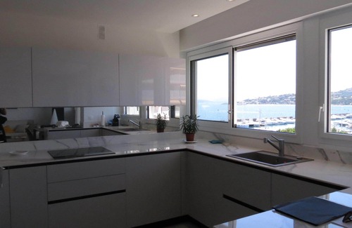 Sainte-Maxime City Centre Apartment | Beautiful new T3 apartment with sea view wifi garage
