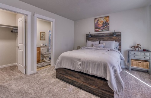 Corvallis House | Beautiful Newer Townhome Located in the Heart of Corvallis