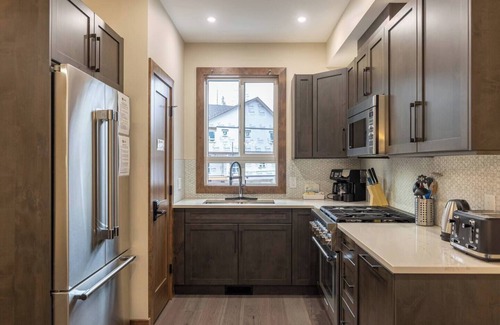 East Kootenay Condo | Beautiful Newly Built 4 Bedroom Town Home