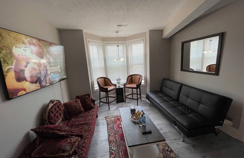 Cleveland Apartment | Beautiful Newly refurbished Apartment in Cleveland, Fully Furnished
