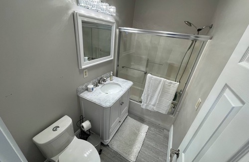 Cleveland Apartment | Beautiful Newly refurbished Apartment in Cleveland, Fully Furnished