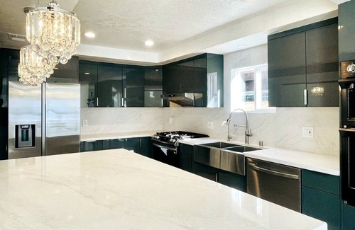 Channel Islands House | Beautiful newly remolded Waterfront Retreat with Coastal Elegance