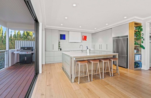 Coogee Apartment | Beautiful Newly Renovated Family Home in Coogee