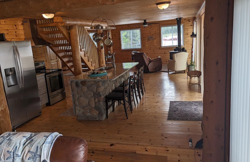 Rose City House | Beautiful, newly updated lake house. Right on a gorgeous Loon Lake!