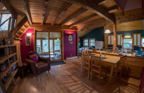 Finland Cabin | Beautiful North Shore River Retreat