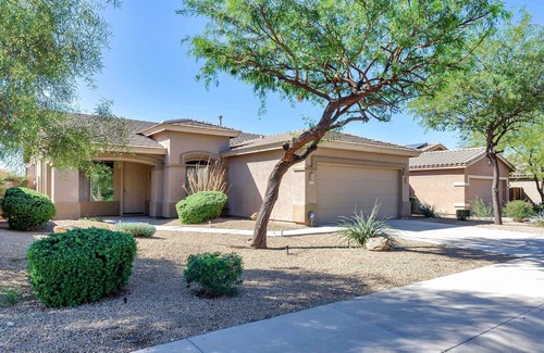 Estrella Mountain Ranch House | Beautiful Oasis In The Desert with Heated Pool