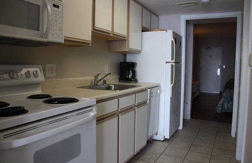 Crescent Beach Hotel | Beautiful oceanfront condo - Bay Watch 634