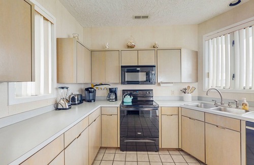 Pine Knoll Shores House | Beautiful ocean front home with direct beach access and outdoor shower