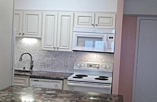 Northeast Virginia Beach Condo | -Beautiful Ocean Front Condo, Ocean View From Every Room, Pool+Roof Top Sundeck-