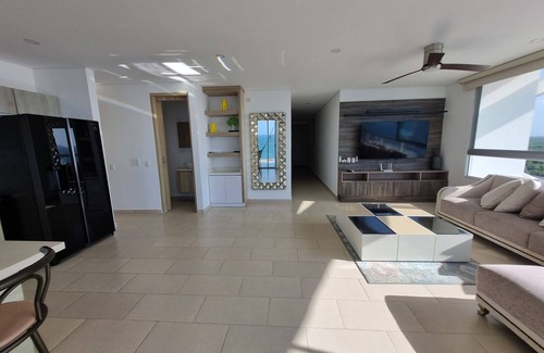Covenas Apartment | BEAUTIFUL OCEAN FRONT APT - AIR CONDITIONED -166 MTS - 3 BEDR. 4 BATHROOMS