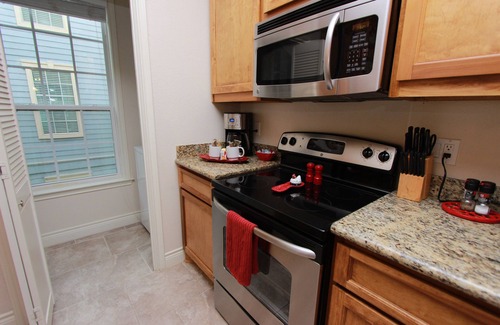 Galveston Condo | Beautiful ocean view and lagoon pool views! Heated pool!