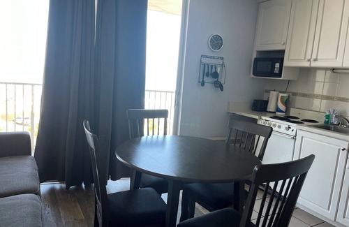 Daytona Beach Resort | Beautiful Oceanview with Queen size bed 527