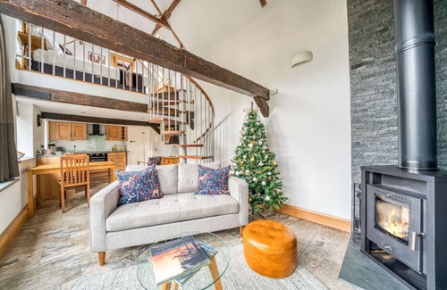 New Forest District Apartment | Beautiful Old Barn | New Forest | Just For Two