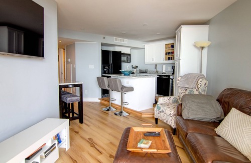 Myrtle Beach Hotel | Beautiful One Bedroom Suite + Official On-Site Rental Privileges