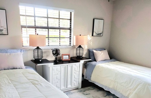 Pine Hills Villa | Beautiful Orlando Villa 5/3 with private pool-close to attractions!