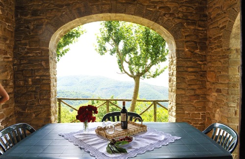 Pieve di Chio Villa | Beautiful private villa for 5 guests with WIFI, private pool, TV, terrace and pets allowed