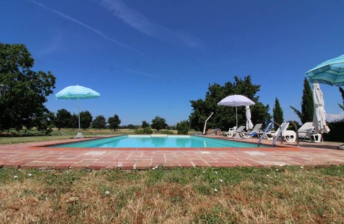 Marciano della Chiana Villa | Beautiful private villa for 9 people with WIFI, private pool, TV and pets allowed, close to Arezzo