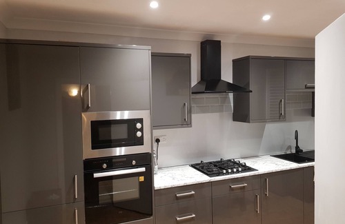 Eastbourne City Centre Apartment | Beautiful Parkview Apartment in Seaside Eastbourne