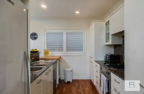 Parnell House | Beautiful Parnell Home with seaviews