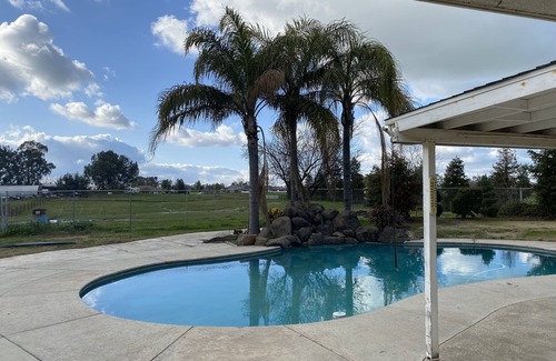 Madera House | Beautiful Peaceful desirable home in Madera Ranchos