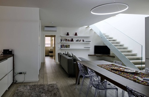 Old Town Apartment | Beautiful penthouse in the center of Bolzano, in the heart of the pedestrian zone, bright