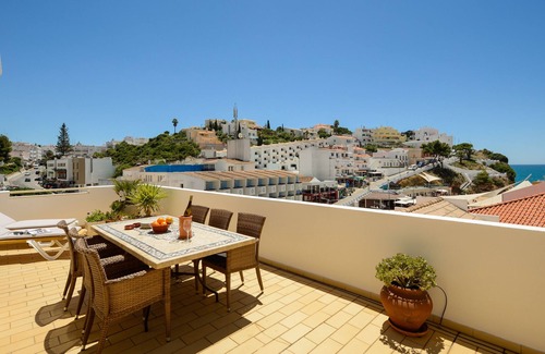 Carvoeiro Apartment | Beautiful Penthouse with sea view and 30 meters from the beach. With Parking