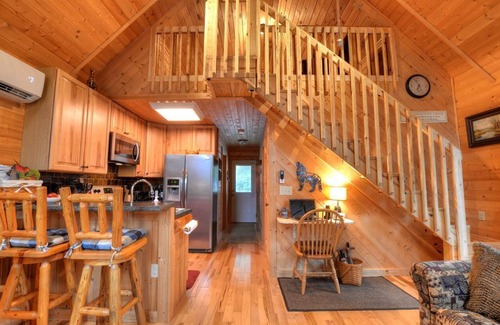 Stecoah Cabin | Beautiful, pet friendly secluded cabin with fire place and hot tub.