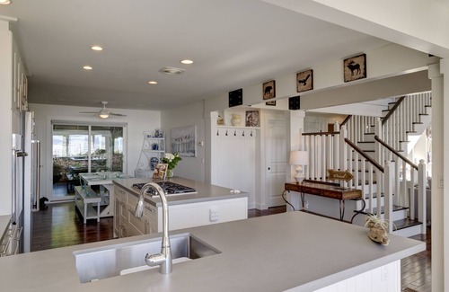 Gibsons House | Beautiful pet friendly Beach House, available at monthly rental rate