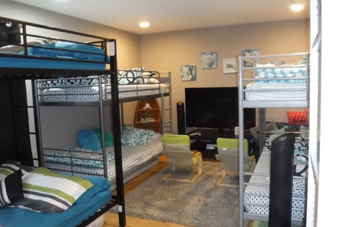 Tustin House | Beautiful Pet-Friendly Vacation Rental near Disney with Pool/Spa