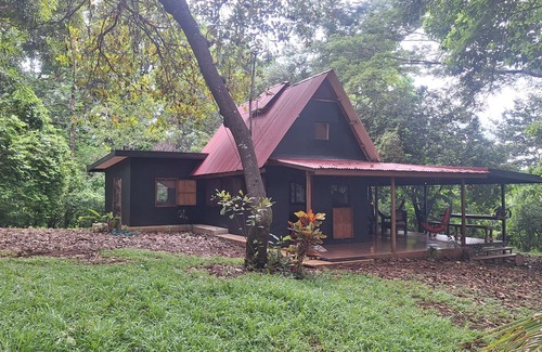 Montezuma Cabin | Beautiful place with river walk in Montezuma