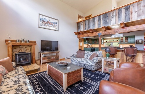 Salida House | Beautiful Poncha Creek House