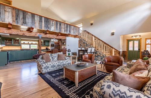 Salida House | Beautiful Poncha Creek House