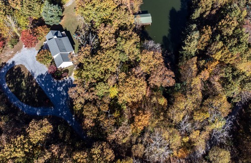 Elkton House | Beautiful pond side mountain retreat - near Massanutten Resort and hiking trails