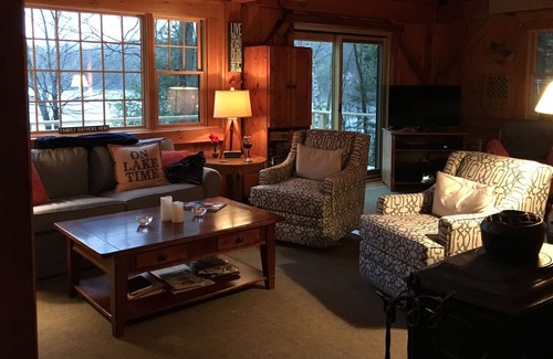 West Poland House | Beautiful Post and Beam on crystal clear Thompson Lake