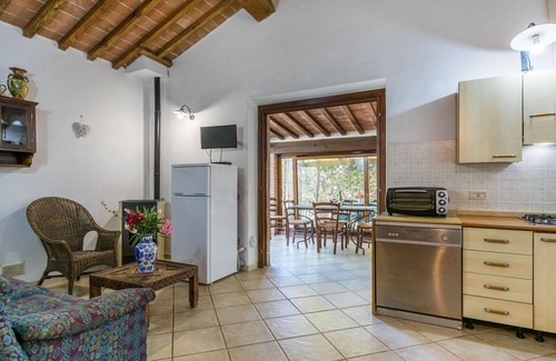 Casale Marittimo House | Beautiful private villa for 4 guests with private pool, TV, patio and pets allowed
