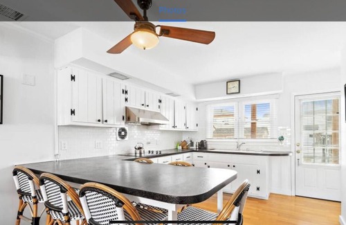 Surf City House | Beautiful, Pristine Surf City 4 Bedroom/2.5 Bath/2 Outdoor Shower Duplex