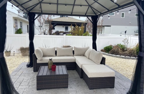 Surf City House | Beautiful, Pristine Surf City 4 Bedroom/2.5 Bath/2 Outdoor Shower Duplex