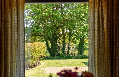 Brazzacott House | Beautiful private villa for 4 guests with WIFI, TV, terrace, pets allowed and panoramic view