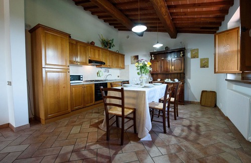 Lisciano Niccone Villa | Beautiful private villa with WIFI, A/C, private pool, TV, terrace, panoramic view, close to Cortona