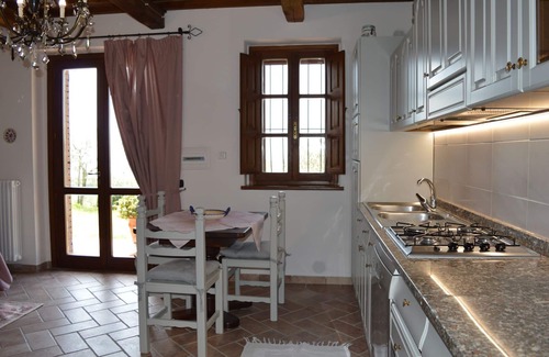 Lisciano Niccone Villa | Beautiful private villa with WIFI, A/C, private pool, TV, terrace, panoramic view, close to Cortona