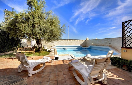 Marina di Ragusa Villa | Beautiful private villa for 8 guests with WIFI, A/C, private pool and TV