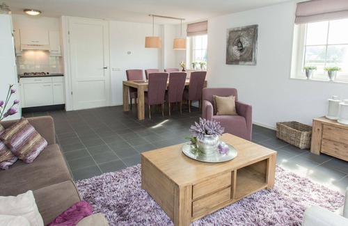 Graft House | Beautiful private villa for 6 people with WIFI, TV and terrace