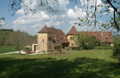 Saint-Cyprien House | Beautiful Private Country home in rural setting with heated pool