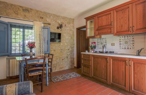 Monteriggioni Villa | Beautiful private villa with WIFI, private pool, TV, patio, pets allowed and panoramic view