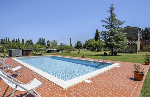 Monteriggioni Villa | Beautiful private villa with WIFI, private pool, TV, patio, pets allowed and panoramic view