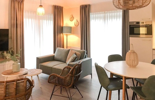 Municipality of Hellevoetsluis House | Beautiful private villa for 4 guests with WIFI, pool, TV, terrace and parking