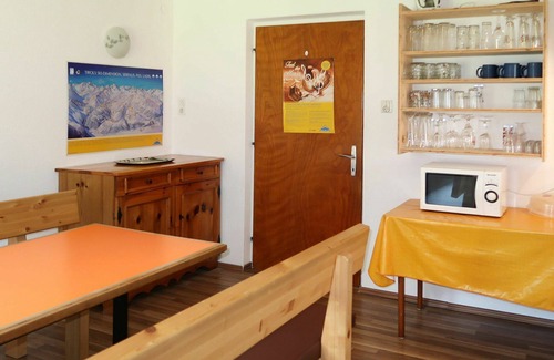 Serfaus House | Beautiful private villa for 10 guests with WIFI, private pool, TV and terrace