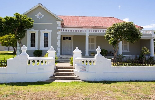 Paarl House | Beautiful Private Farm House With Vineyards On Doorstep